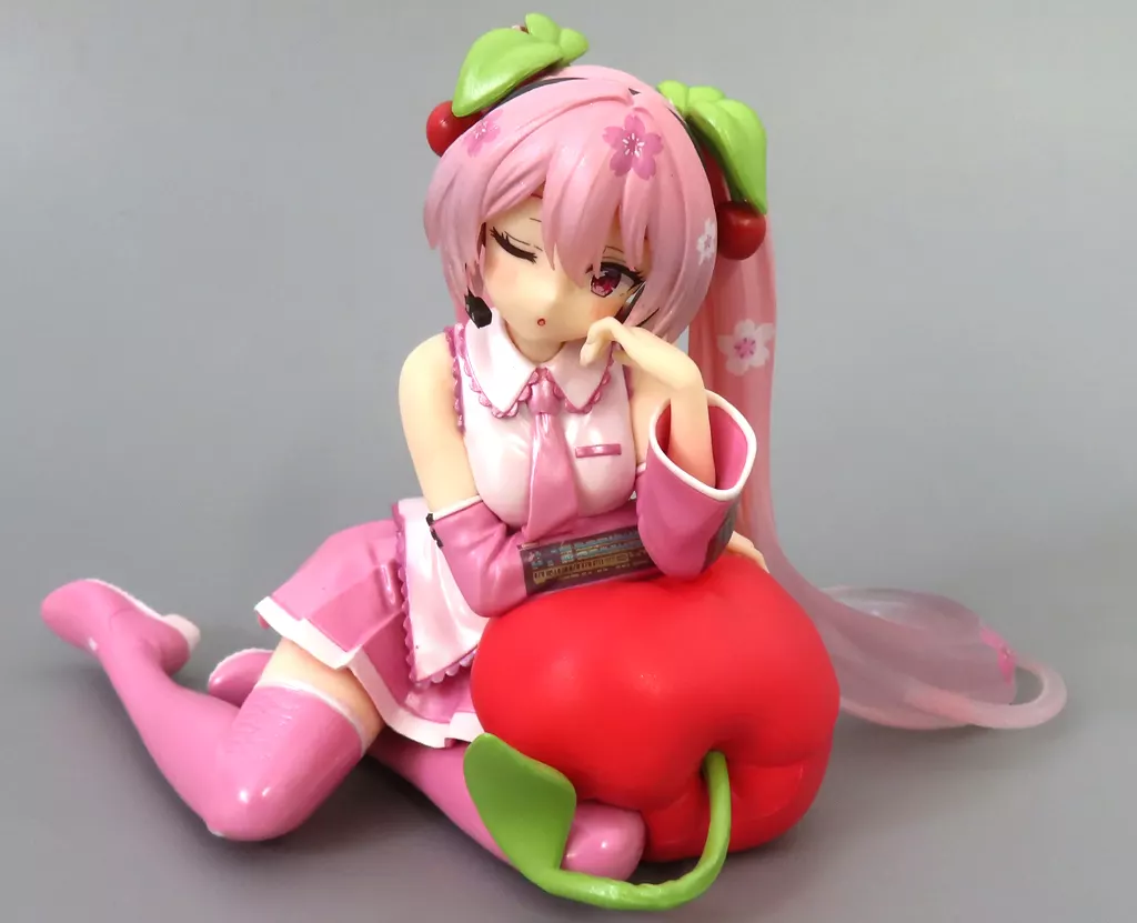 桜ミク Desktop Cute フィギュア ～さくらんぼクッションver.～[タイトー](タイクレ限定)